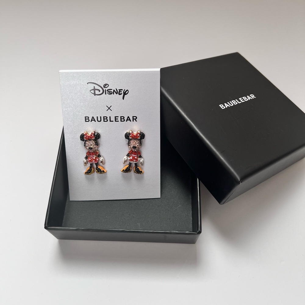 NEW BaubleBar x Disney Minnie Mouse Rhinestone Earrings